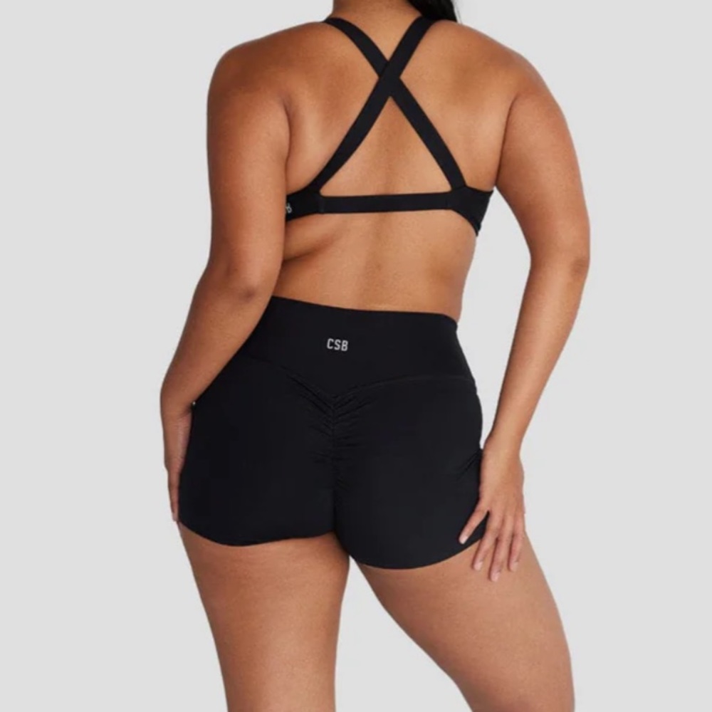 Serenity Scrunch Shorts 2" Black size M